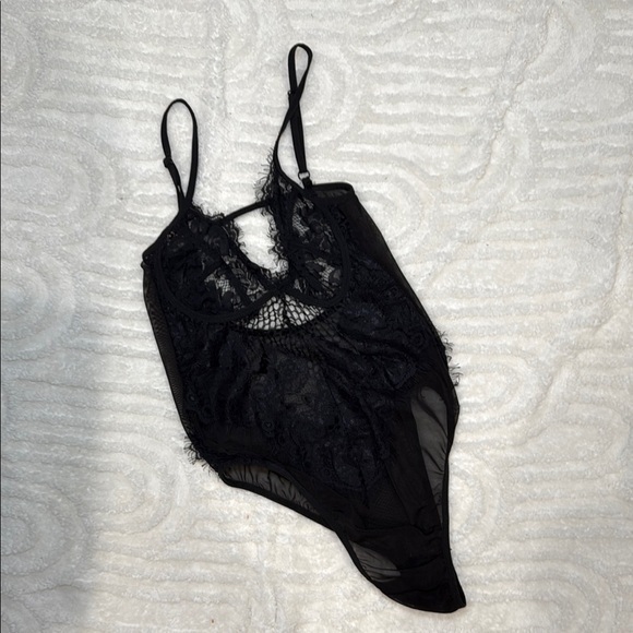 Tops - Elegant Black Lace Bodysuit